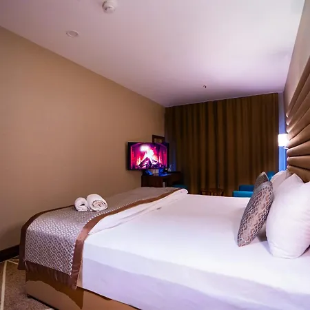 Hotel Puzzle Airport Frankfurt Ruesselsheim