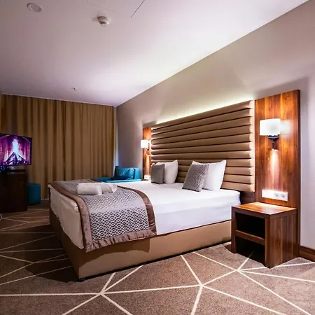 Hotel Puzzle Airport Frankfurt *